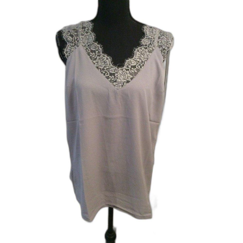 New NWT Umgee Gray Lace Camisole Tank Top Lined Medium V Neck